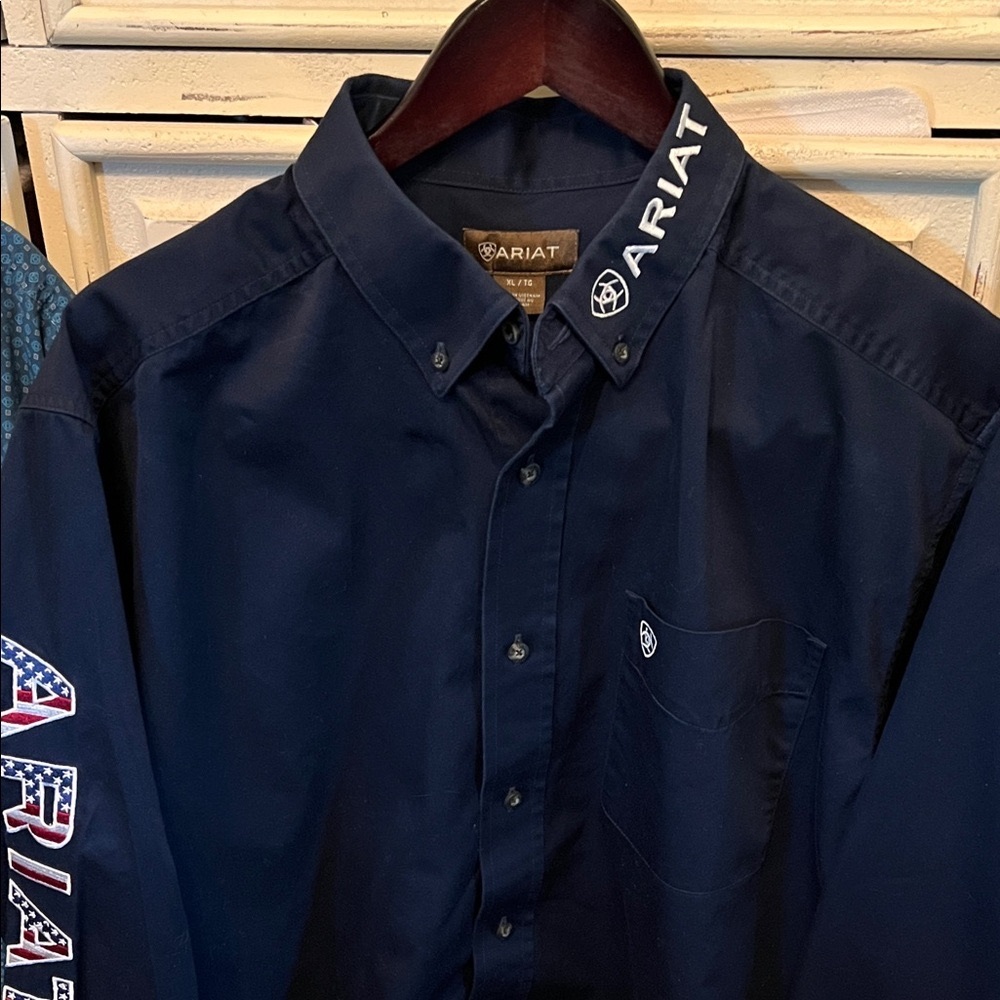 Ariat Men's Dark Blue Casual Button Down Shirt